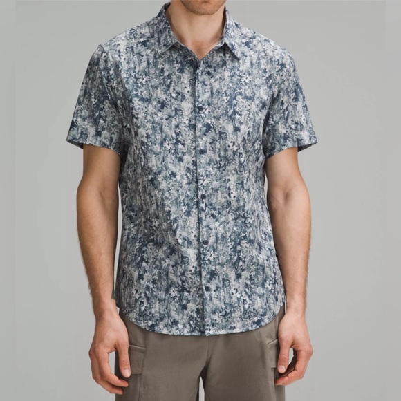 Lululemon Airing Easy Short Sleeve Shirt NEW
Flower Glide Mini True Navy Multi - Picture 1 of 3